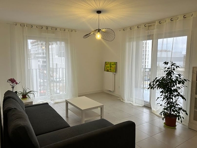 Location meublée appartement 3 pièces 81.63 m²