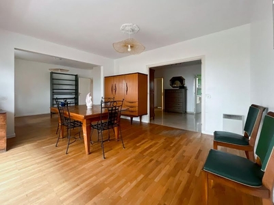 Location meublée appartement 4 pièces 106 m²