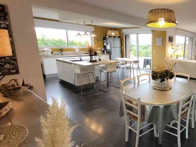 Vente maison 11 pièces 238 m² Bavinchove (59670)