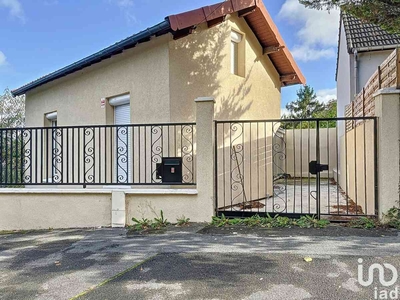 Vente maison 4 pièces 80 m² Noisy-le-Sec (93130)