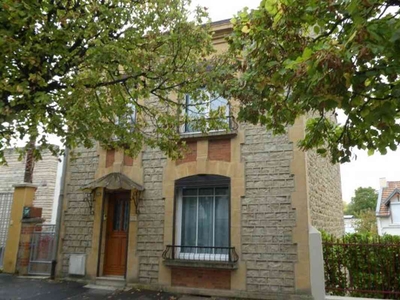 Vente maison 5 pièces 110 m² Charleville-Mézières (08000)