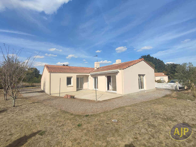Vente maison 5 pièces 118 m² Montaigu-Vendée (85600)