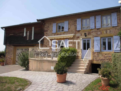 Vente maison 5 pièces 137 m² Belmont-de-la-Loire (42670)