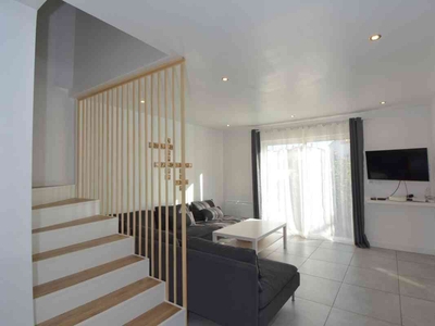 Vente maison 5 pièces 97 m² Narbonne (11100)