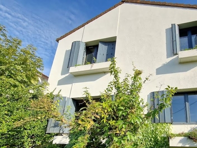 Vente maison 7 pièces 142 m²