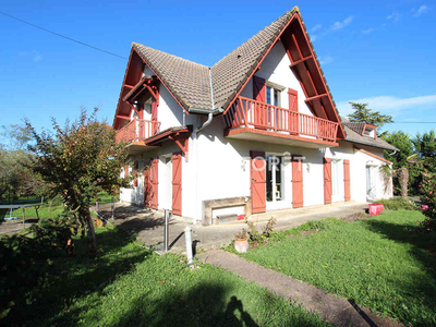 Vente maison 7 pièces 185 m² Orthez (64300)