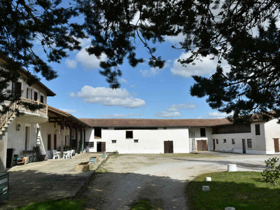 Vente maison 9 pièces 311 m² Villars-les-Dombes (01330)