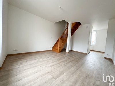 Appartement 3 pièces de 57 m² à Mont-Saint-Père (02400)