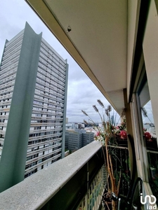 Appartement 3 pièces de 67 m² à Paris (75013)