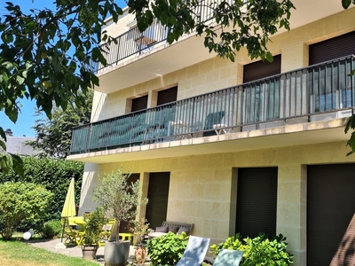 Appartement 6 pièces de 129 m² à Sceaux (92330)