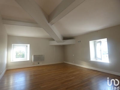 Maison 8 pièces de 225 m² à Niort (79000)