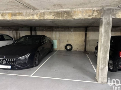 Parking 13m² à tours