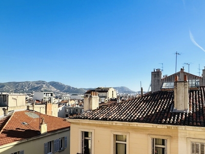 Appartement 2 pièces de 39 m² à Marseille (13006)