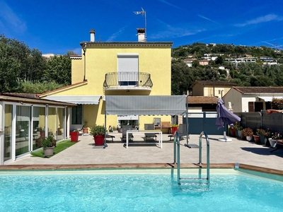 5 room luxury Villa for sale in Nice, French Riviera