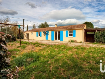 Maison traditionnelle 5 pièces de 127 m² à Castelnau-de-Montmiral (81140)