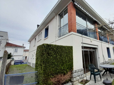 Vente maison 10 pièces 299 m² Lourdes (65100)