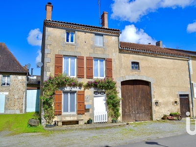 Maison de village 6 pièces de 155 m² à - (87320)