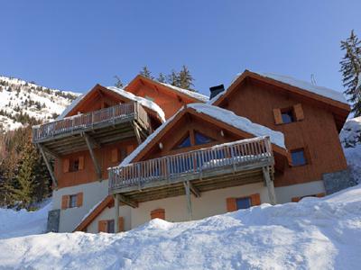 Chalet ETERLOU 20 à 25 lits - 9 chambres avec salle de bain individuelle-250m à ski du télécabine-retour à ski / Domaine skiable Alpe d'Huez