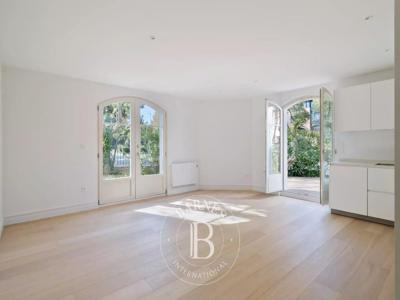 2 bedroom luxury Apartment for sale in Bayonne, France