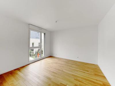 Location appartement 4 pièces 77.73 m²