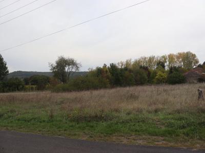 Terrain à à VIRE-SUR-LOT de 3080m²