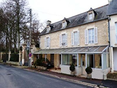 Maison de luxe de 6 chambres en vente à Courseulles-sur-Mer, Normandie