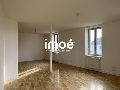 Location appartement 4 pièces 111 m²