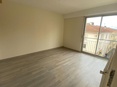 Location appartement 4 pièces 94 m²