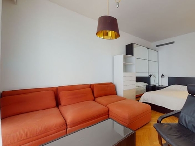 Location meublée appartement 1 pièce 32.47 m²
