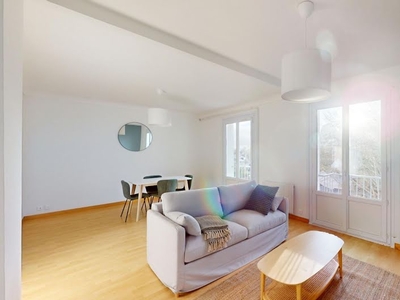 Location meublée appartement 4 pièces 85.44 m²