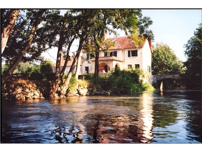 Moulin sur l' Yonne