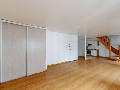 Vente appartement 2 pièces 67.84 m²