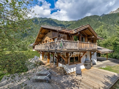 Vente chalet 6 pièces 239 m²