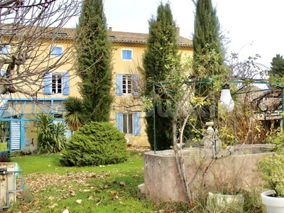 Vente maison 11 pièces 275 m² Saint-Paul-Trois-Châteaux (26130)