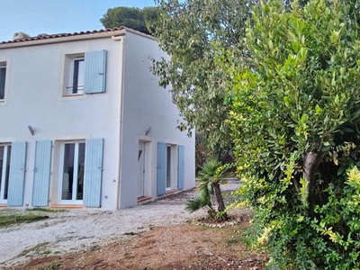 Vente maison 4 pièces 70 m² Toulon (83200)