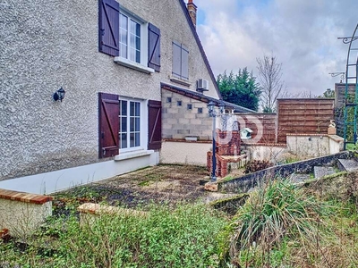 Vente maison 4 pièces 77 m² Vierzon (18100)