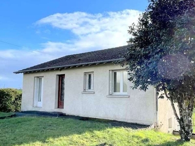 Vente maison 4 pièces 89 m² Salon-la-Tour (19510)