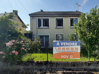 Vente maison 5 pièces 88 m² Beaumont (86490)