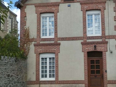 Vente maison 6 pièces 113 m² Neuvy-en-Mauges (49120)