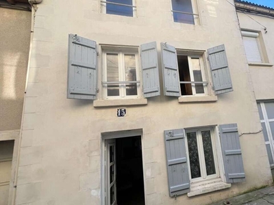 Vente maison 7 pièces 140 m² Saint-Maixent-l'École (79400)