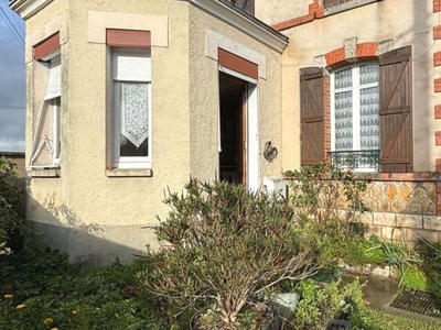 Vente maison 7 pièces 99 m² Romilly-sur-Seine (10100)