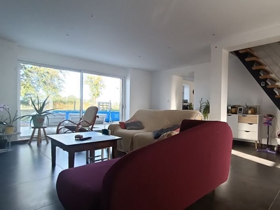 Vente maison 9 pièces 243 m²